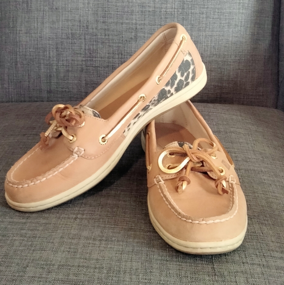 Sperry size 7 Leopard/Cheetah print loafers/flats